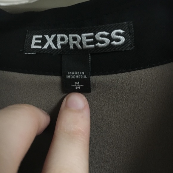 Stylish express button down - Picture 2 of 2